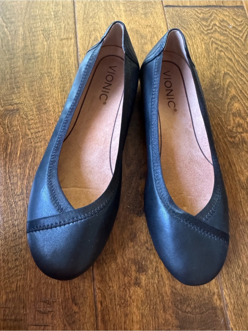 Vionic Women's Black Leather Ballet Flats - Comfortable Support 6.5